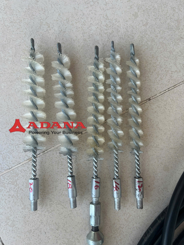 Dụng cụ vệ sinh đường ống giá rẻ