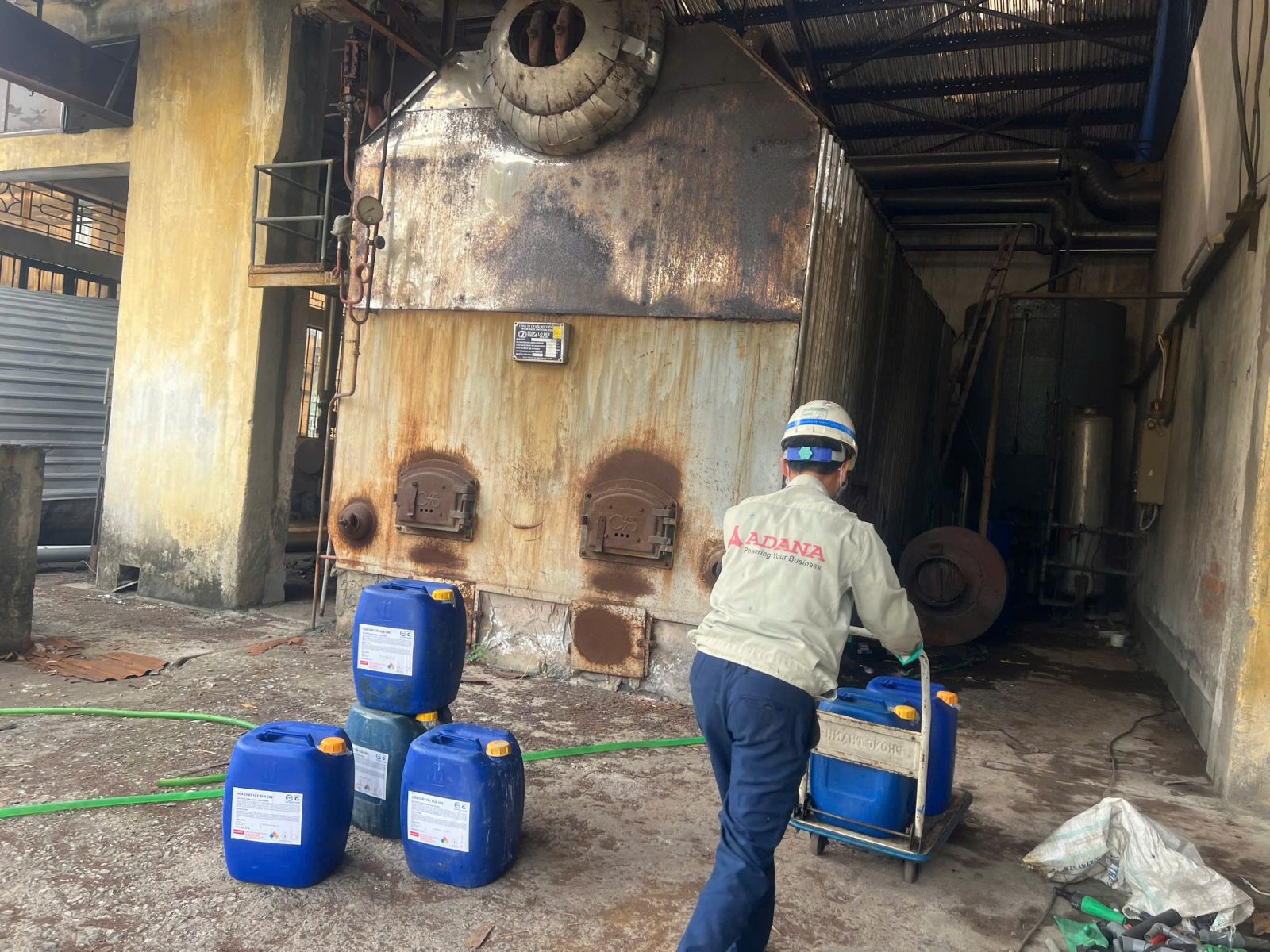 Dịch vụ tẩy cáu cặn nồi hơi giá rẻ